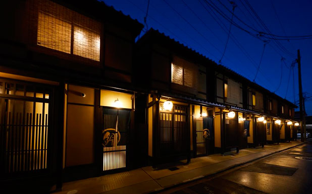 鈴 花屋町の外観写真